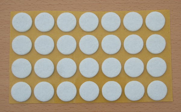 Filzgleiter rund, selbstklebend, 20 x 3mm (28 Stück)