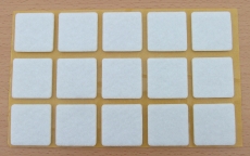 Filzgleiter quadratisch, selbstklebend, 28/28 x 3mm  (15 Stück)