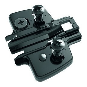 Kreuzmontageplatte Distanz 3 mit Direktbefestigungsschrauben in obdidianschwarz